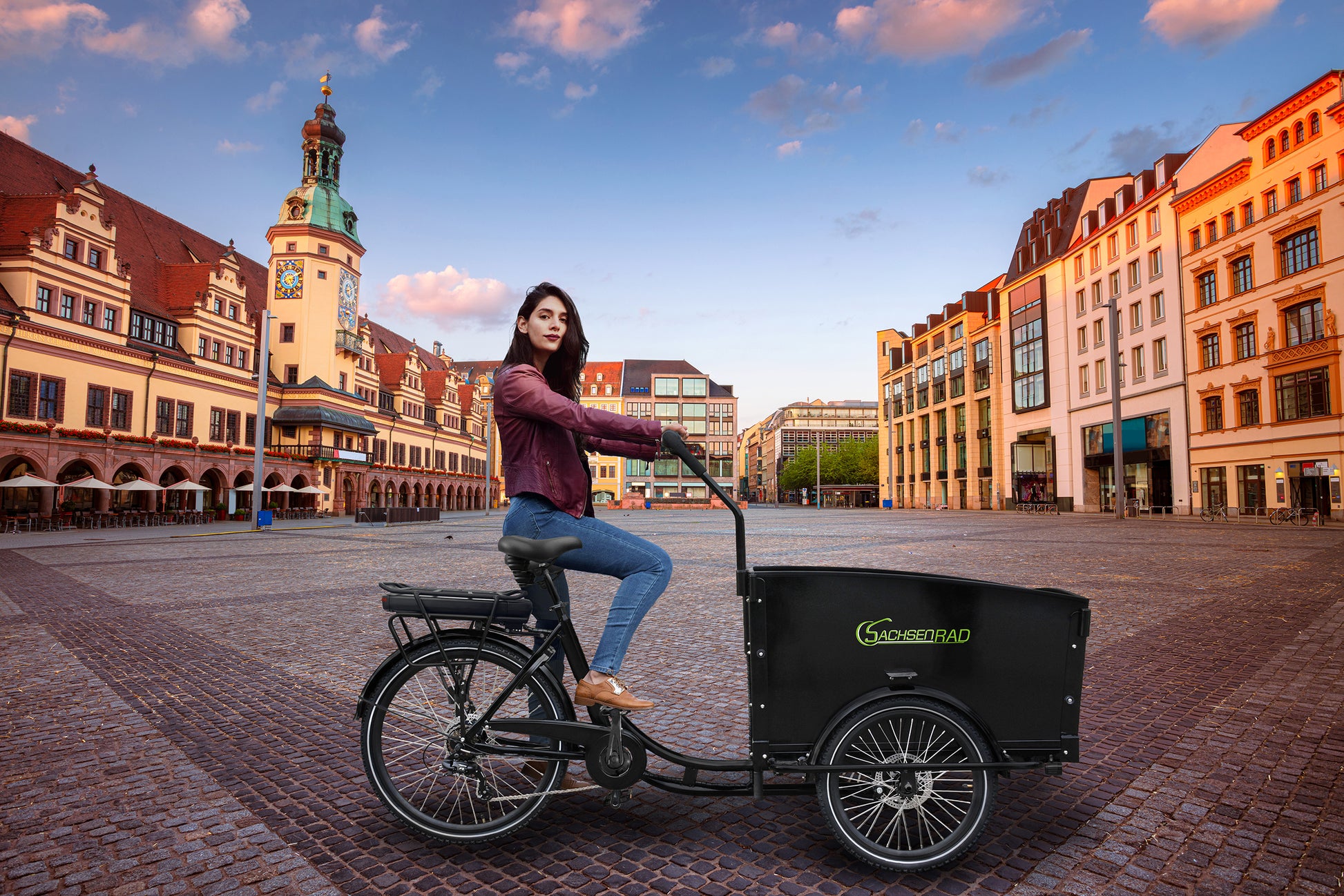 There's plenty of space in the SachsenRAD T1 Grand Trunk cargo bike. With 3-point safety belts for your children, with an additional brake lock to prevent rolling away when getting in and